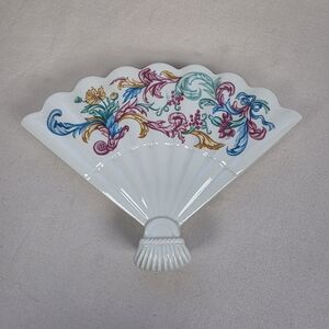 Vintage Elizabeth Arden Palais de Versailles Fan Trinket Box